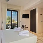 Ξενοδοχείο Almi Luxury
