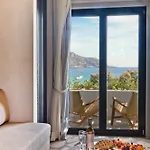Almi Luxury