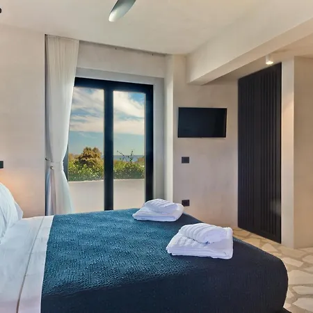Hotel Almi Luxury *
