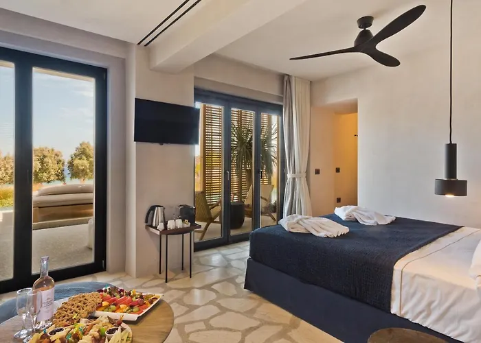 Almi Luxury فندق أموبي